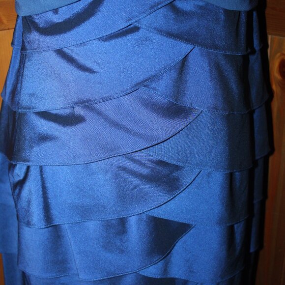 Adriana Papell Woman Saphire Evening Dress Plus Size 14 - Picture 4 of 10